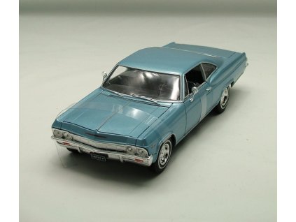 Chevrolet Impala SS 396 1965 světle modrá metalíza 1:24 Welly