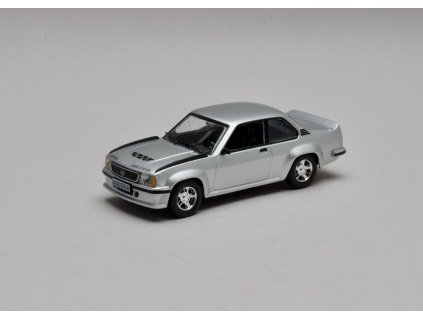 Opel Ascona B 400 stříbrná Chuck Jordan 1:43 Champion