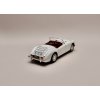 MGA MK II A1600 1961 Open Convertible s nosičem zavazadel bílá 1 18 Triple9 Collection T9 1800164 02