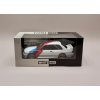 BMW M3 E30 1986 1992 bílá s trojbarevným M designem 1 24 WhiteBox 124244 04