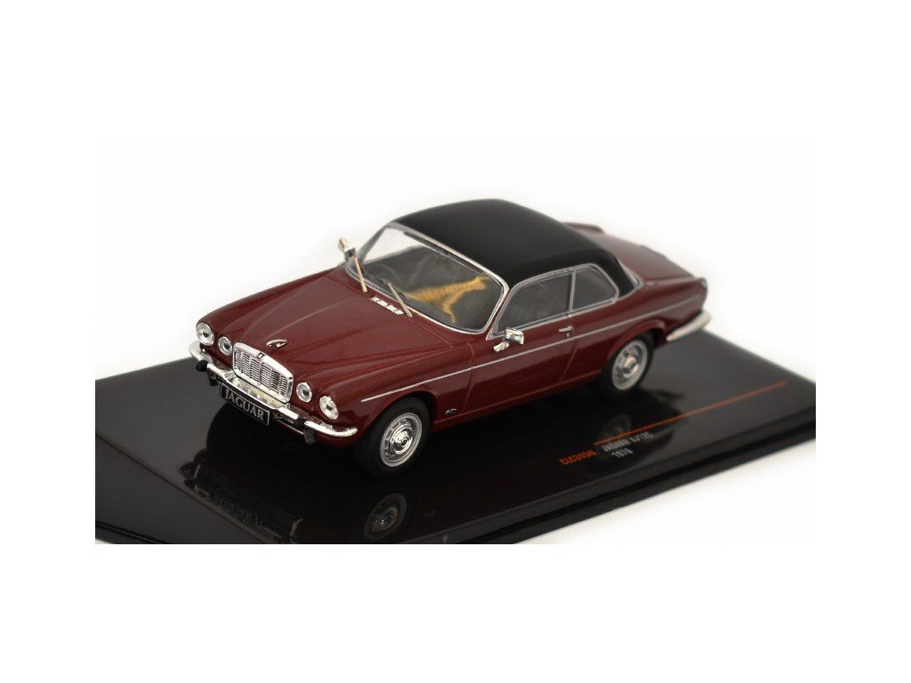 Miniature DB Allemand & Bonnet Panhard HBR5 1957 - Ixo 1/43 Beige/rouge