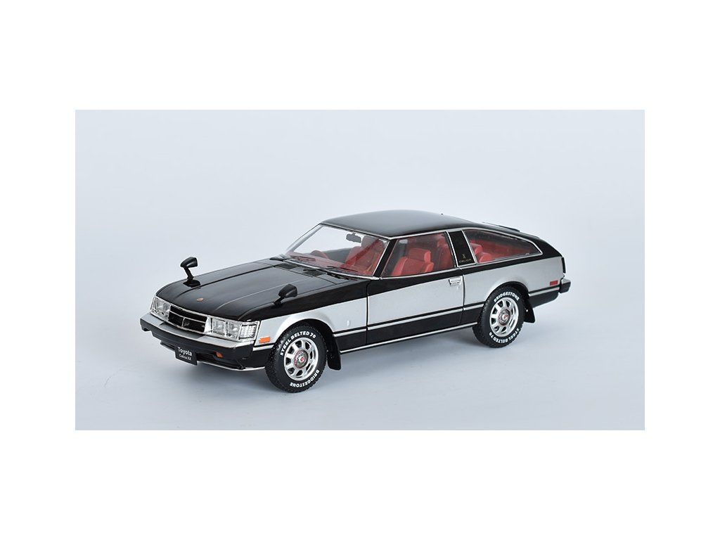 Toyota Celica XX 1978 1/24 Whitebox – Bleu Métallisé – Portes Ouvrantes