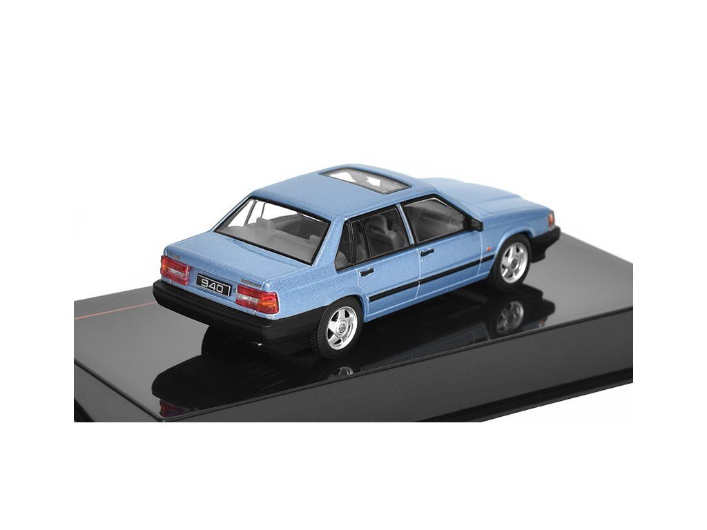 Miniature Ixo 1/43 - Volvo 940 Turbo 1990 - Rouge - Diecast - Neuf