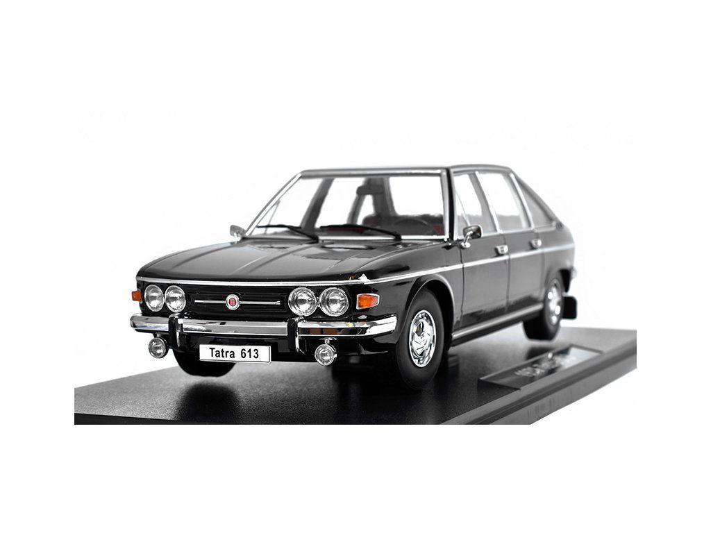 Tatra 613 1979 1:18 -TRIPLE9 - Automodels.cz