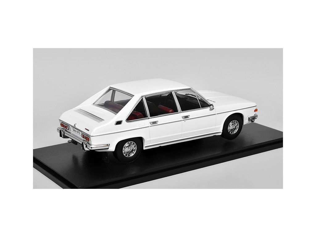 Tatra 613 1979 1:18 -TRIPLE9 - Automodels.cz