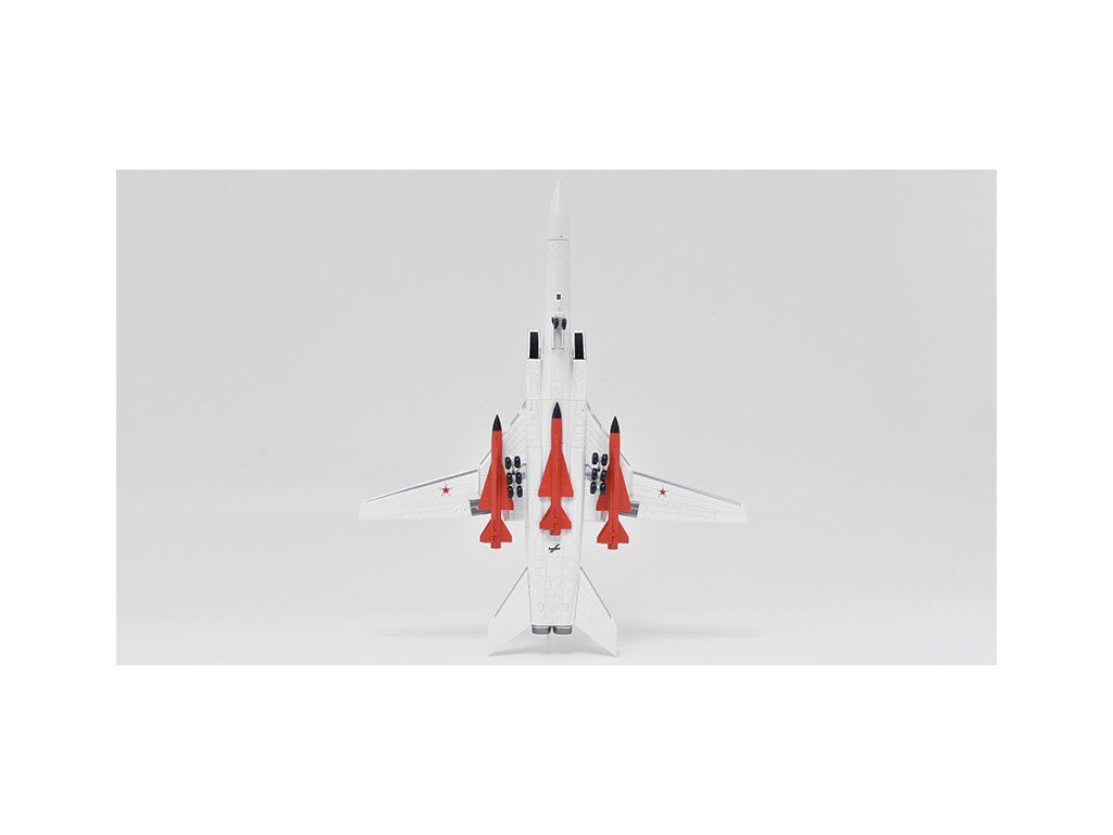 Maquette Avion Tupolev TU-22M3 Backfire échelle 1/200 – Herpa, Russian Air Force, Avec Support