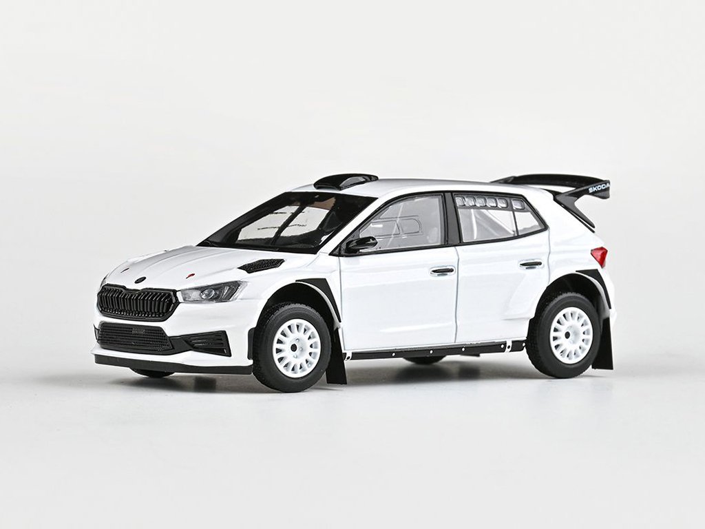143XAB 607E2g Škoda Fabia IV RS Rally2 2022 Bílá (Šotolinová Kola Type 2) 143 Abrex (3)