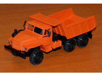 URAL 55571 sklápěč (oranžová+červená)  URAL 55571 sklápěč - kovový model auta