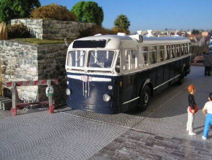 BUT Verheul 1955 trolejbus - Bazarové zboží (výprodej soukromé sbírky)  BUT Verheul - kovový model