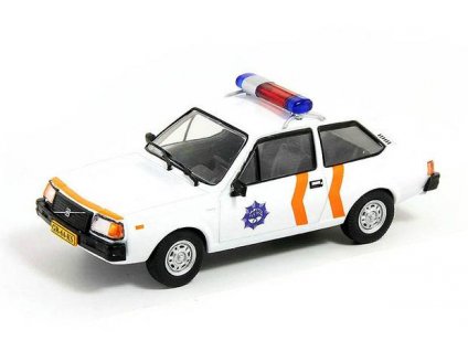 Volvo 343 1:43 - Policejní auta světa časopis s modelem  Volvo-343 - kovový model auta