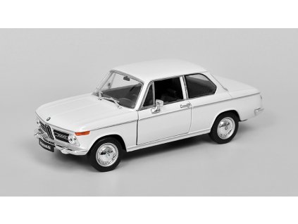 BMW 2002 ti 1:24 - Welly  BMW 2002Ti - kovový model