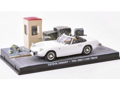 Toyota 2000GT James Bond 1:43 časopis s modelem  Toyota 2000GT - kovový model auta