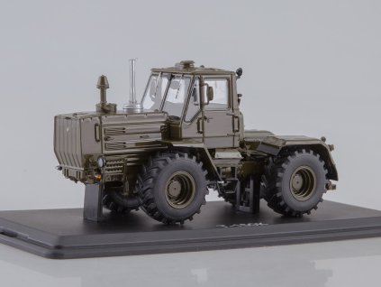 Traktor T-150K 1:43 - SSM  T-150K - kovový model auta