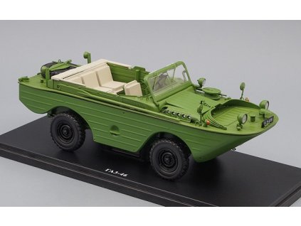 GAZ-46 1:24 - Hachette časopis s modelem  GAZ 46 - kovový model auta