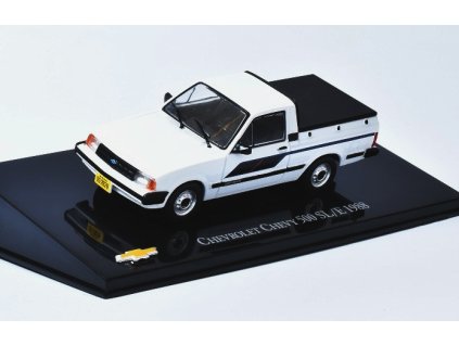 CHEVROLET Chevy 500 SL/E - 1988 1:43 časopis s modelem  CHEVROLET Chevy 500 SLE - kovový model auta