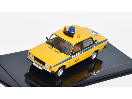 Lada 2105 GAI Milice 1981 1:43 - IXO Models  VAZ-2105 Žiguli Dopravní Policie VAZ 2105 - kovový model