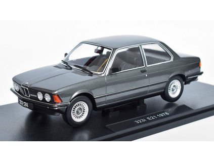 BMW 3-series 323i E21 1978 1:18 - KK-Scale  BMW 323i E 21 1978 1:18 - kovový model auta