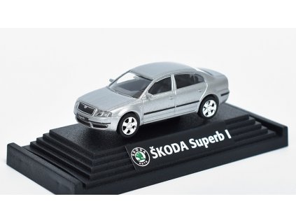 Škoda Superb I Sedan 1:87 - KADEN  Škoda Superb 1 Sedan - kovový model auta