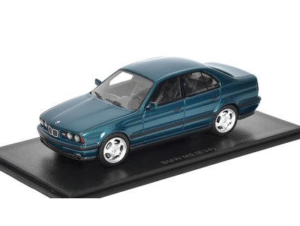 BMW M5 (E34) 1:43 - NEO Models  BMW M5 (E34) - kovový model auta