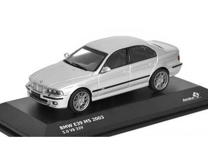 BMW E39 M5 2003 1:43 - Solido  BMW E39 M5 2003 5,0 V8 32V - kovový model auta