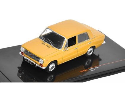 Lada 1200 VAZ-2101 1970 1:43 - IXO Models  LADA-1200 VAZ 2101 Žiguli 1970 - kovový model auta