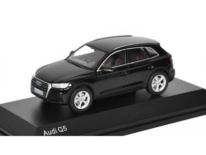 Audi Q5 2016 černá 1:43 - Spark Model  Audi Q5 - kovový model