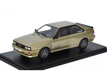 Audi Quattro 1:24 - WhiteBox  Audi Quattro - kovový model auta