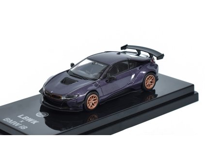 BMW i8 LBWK fiolová 1:64 - PARAGON Models  BMW LBWK i8 - kovový model auta 1/64