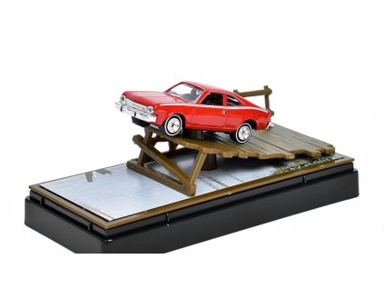 AMC Hornet 1974 James Bond Collection 1:64 - MotorMax  AMC Hornet 1974 The Man With The Golden Gun - kovový model auta