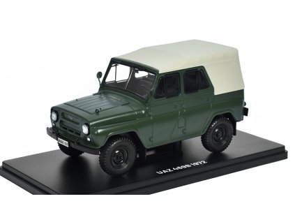 UAZ 469B 1972 1:24 - časopis Nezapomenutelné auta #33 s modelem  UAZ 469 B 1972 - kovový model auta