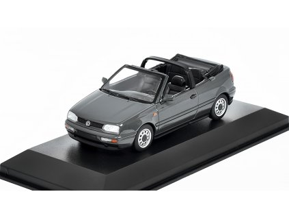Volkswagen Golf 3 Cabriolet 1997 1:43 - MAXICHAMPS  VW Golf III Cabrio 1997 - kovový model auta