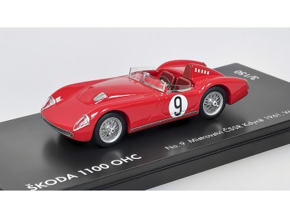 Škoda 1100 OHC Spider #9 Mistrovství ČSSŘ Kdyně 1961 1:43 - FoxToys  Škoda 1100 OHC Spider No.9  Mistrovství ČSSŘ Kdyně - kovový model auta