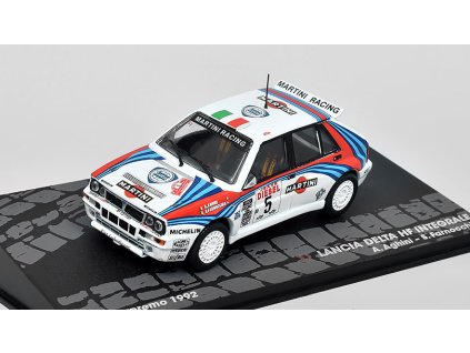 Lancia Delta HF Integrale #5 Rally Sanremo 1992 -1:43 SpecialC časopis s modelem  Lancia Delta HF No.5 Integrale Rallye Sanremo A.Aghini / S.Farnocchia Martini Racing - kovový model auta