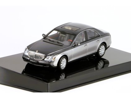 Mercedes-Benz Maybach 57 SWB stříbrná 1:43 - AUTOart  Maybach 57 - kovový model