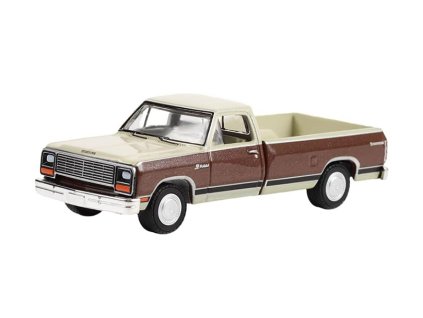 Dodge Ram D-150 Prospector 1982 1:64 - GreenLight  Dodge Ram D150 Prospector Pick-Up Vintage AD Cars - kovový model 1/64