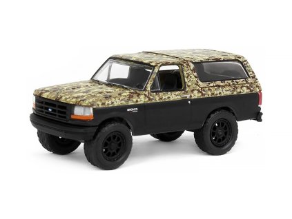 Ford Bronco 1996 1:64 - GreenLight  Ford Bronco 1996 camouflage All Terrain Collection - kovový model 1/64