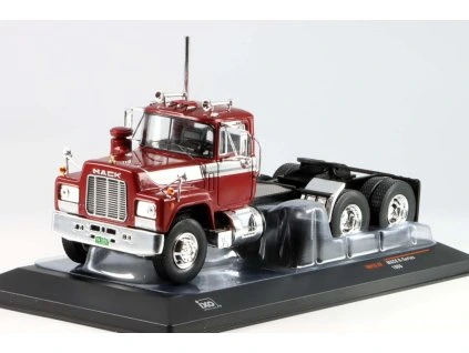 Mack R-Series 1966 červená 1:43 - IXO Models  Mack R-Series - kovový model