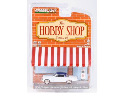 Studebaker Commander 1954 + Gas Pump 1:64 - GreenLight  Studebaker Commander - kovový model