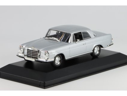 Mercedes-Benz 280SE 3.5 Coupe W111 1970 stříbrná 1:43 - MAXICHAMPS  Mercedes 280SE - kovový model