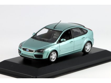 Ford Focus 2004 světle modrá 1:43 - Minichamps  Ford Focus  - kovový model