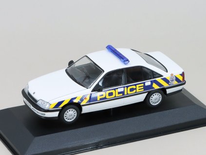 Vauxhall Carlton 2.6 Li Police 1:43 - CORGI  Vauxhall Carlton Police - kovový model