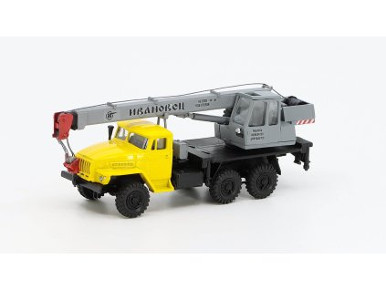 Ivanovec-5557 1:87 - Ručně vyrobený model  Ivanovec 5557 1:87 - sběratelský model auta