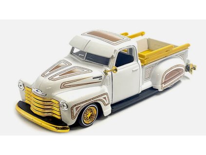 Chevrolet 3100 Pick-up Truck Lowrider Blanco 1950 1:25 - Maisto  Chevrolet 3 100 Pick-up Truck Lowrider Blanco 1950 - kovový model auta