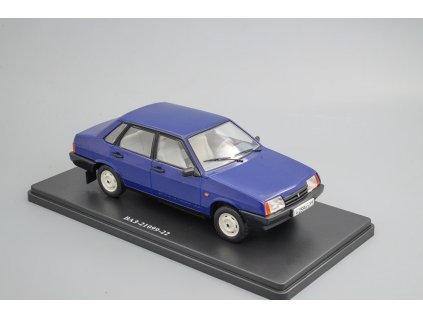 VAZ-21099-22 LADA SAMARA 1:24 - Hachette časopis s modelem  VAZ 21099-22 LADA SPUTNIK - kovový model auta