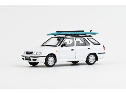 Škoda Felicia FL Combi 1998 Bílá Candy se střešním nosičem a surfem 1:43 - Abrex  Škoda Felicia FL - kovový model