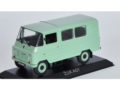 ŽUK A07 1:43 - DeAgostini Legendás Autói časopis s modelem  ŽUK A07 - kovový model