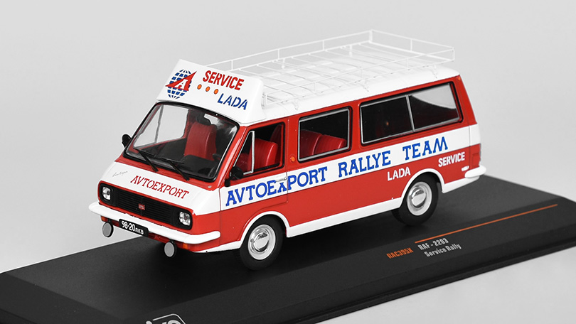 RAF 2203 Assistance with Roof Rack and Wheels Talbot Sport Rallye des 1000 Lacs 1984 IXO RAC373X - Miniatures Autos Motos