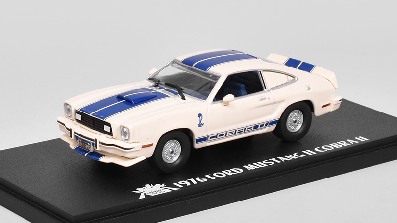 Greenlight 1/43 Ford Mustang Cobra II - Drôles De Dames (Charlie's Angels) - Neuve