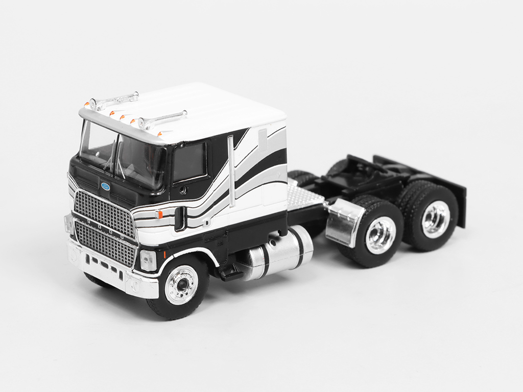 Ford CLT 9000 bílá 1:87 - Brekina - Automodels.cz