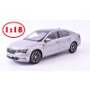 Škoda Superb 3 FL 2015 Šedá Metalíza 1:18 - Abrex časopis s modelem  Škoda Superb 3 FL 2015 - kovový model auta